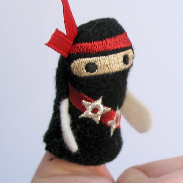 Thumb Wars - Ninja (In the Hoop)