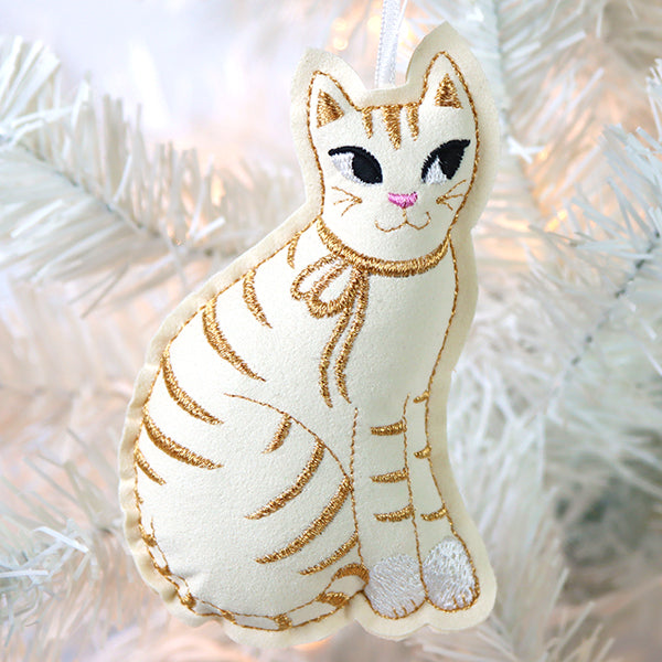 Meowy Christmas (In-the-Hoop)