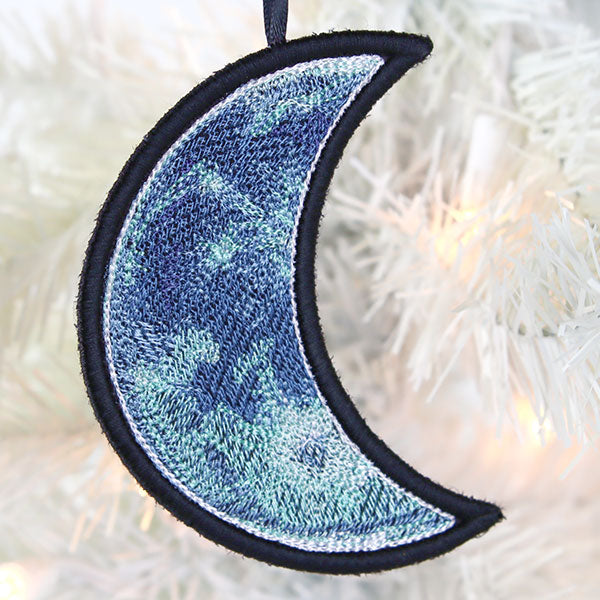 Into the Cosmos Crescent Moon (In-the-Hoop)