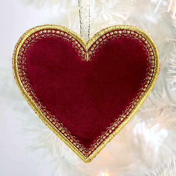 Decorative Edge Heart Ornament (In-the-Hoop)