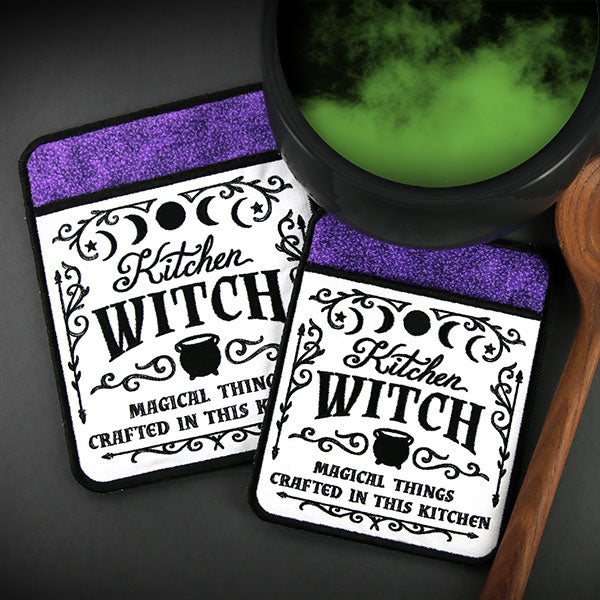 Kitchen Witch Magic Pot Holder (In-the-Hoop)