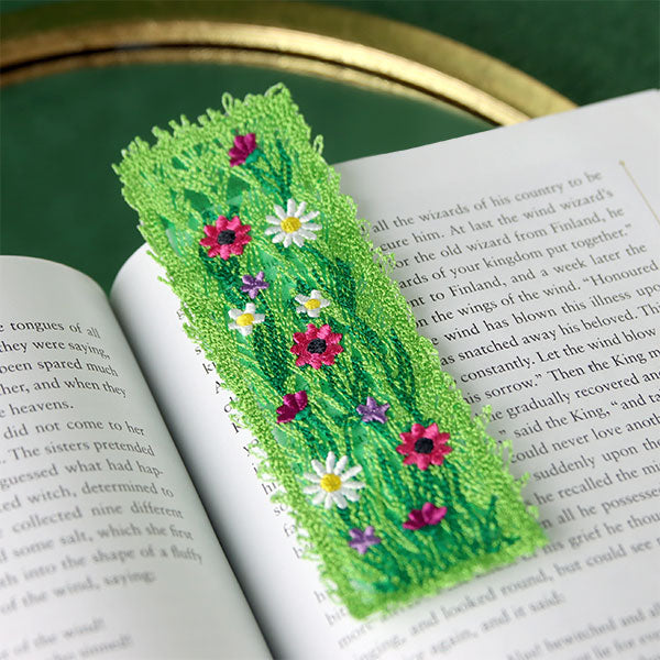 Mossy & Magical Lace Edge Bookmark (In-the-Hoop)