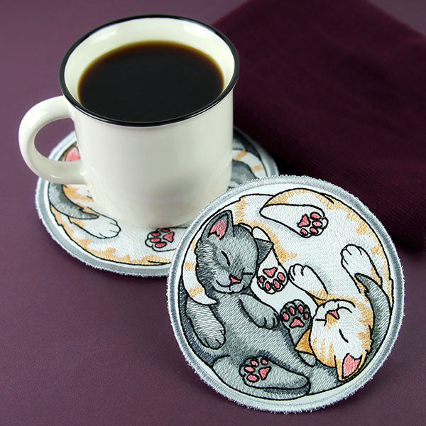 Yin Yang Sleeping Cats Coaster (In-the-Hoop)