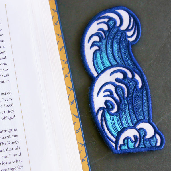 Catch a Wave Bookmark (In-the-Hoop)