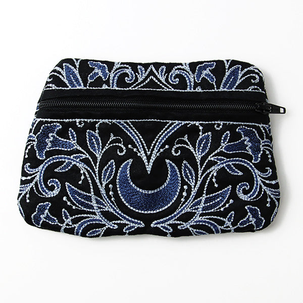 Mirrored in Beauty Lined Zipper Pouch (In-the-Hoop)