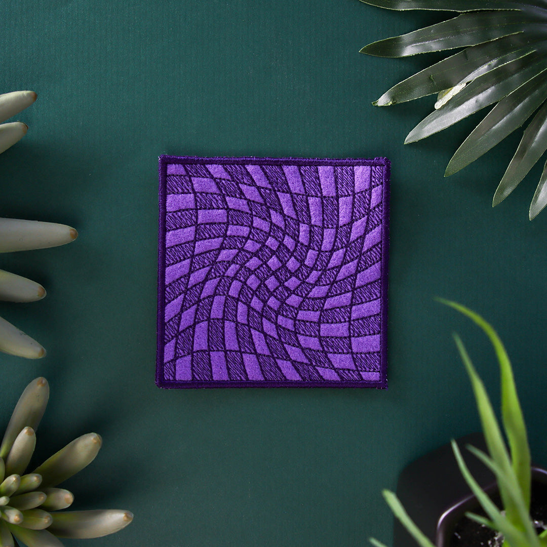 Warped Checker Board Optical Illusion Square Coaster (In-the-Hoop)