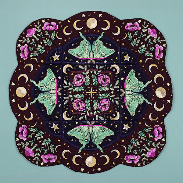 Celestial Botanical Luna Moth Table Center Set (Applique)