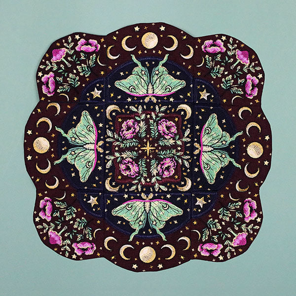 Celestial Botanical Luna Moth Table Center Set (Applique)