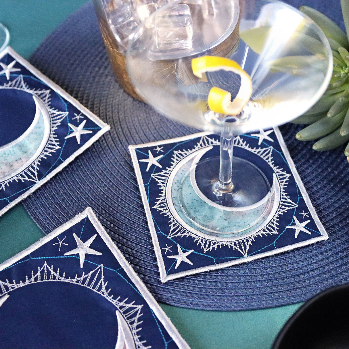 Celestial Moon Trivet (In-the-Hoop)