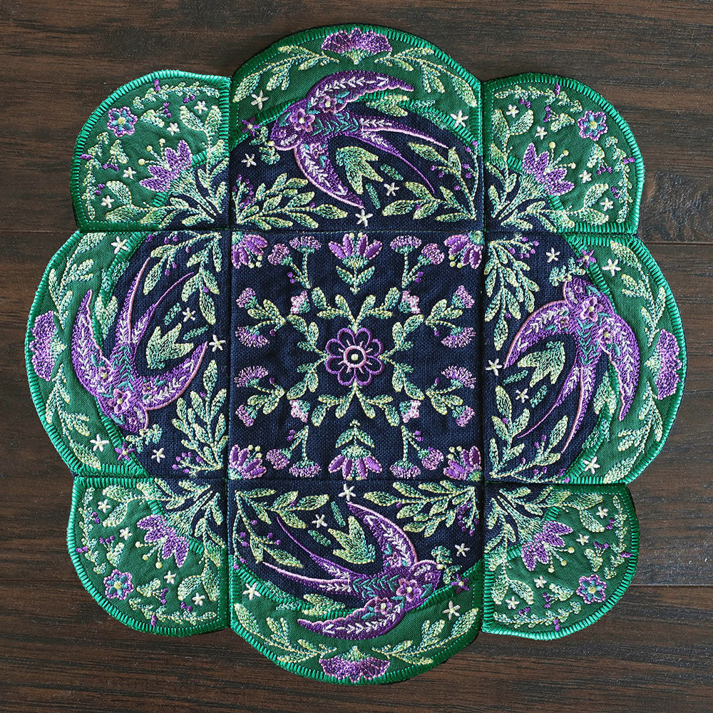 Spring Swallow Table Center Set (Applique)
