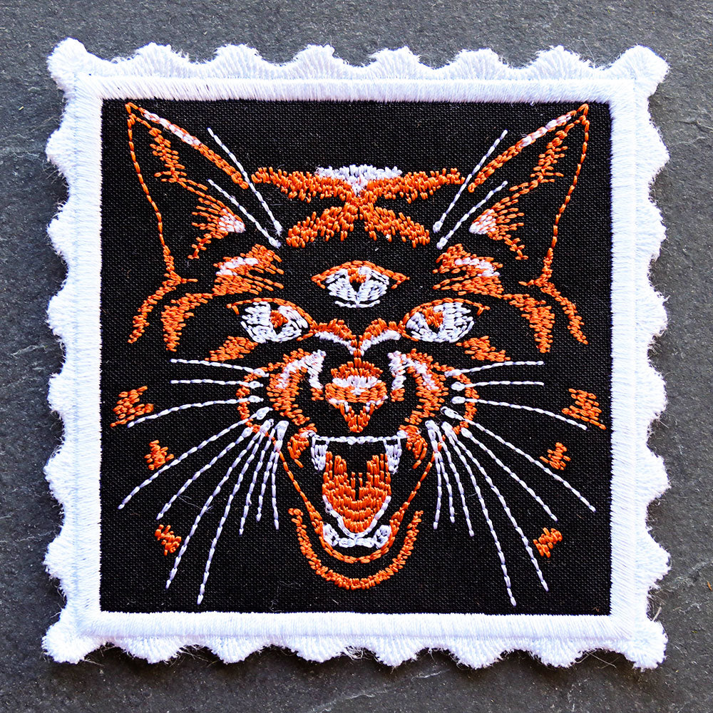 Retro Halloween Stamp Coaster - Cat (In-the-Hoop)