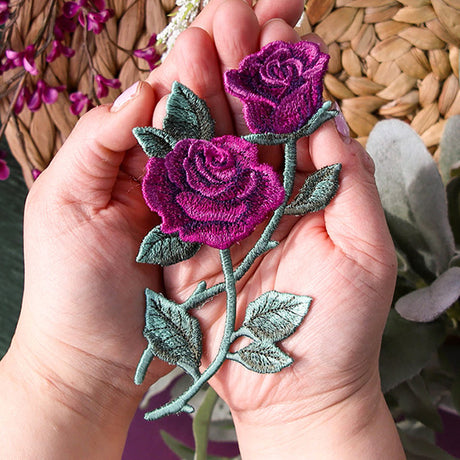 Intertwined Roses (Freestanding)