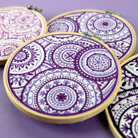 Modern Medallions Circle