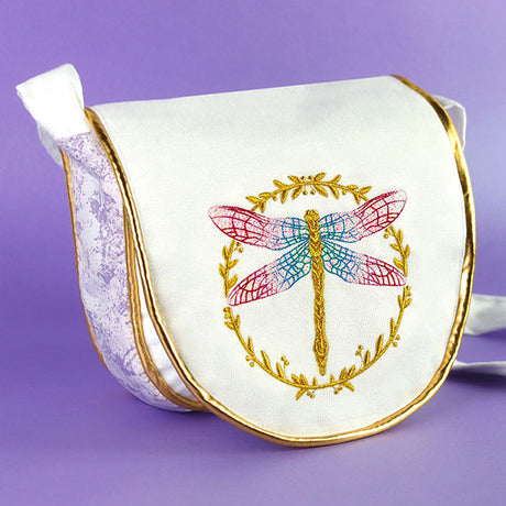 Laurels & Gold Dragonfly Circle