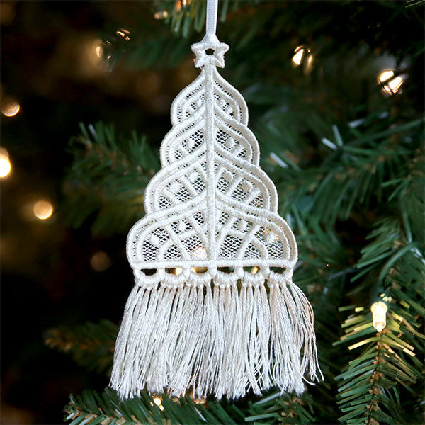 Elegance & Fringe Christmas Tree (Lace)