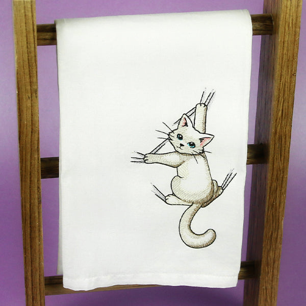 Hang in There Smiling Kitty