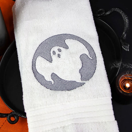 Spooky Halloween - Ghost (Embossed)