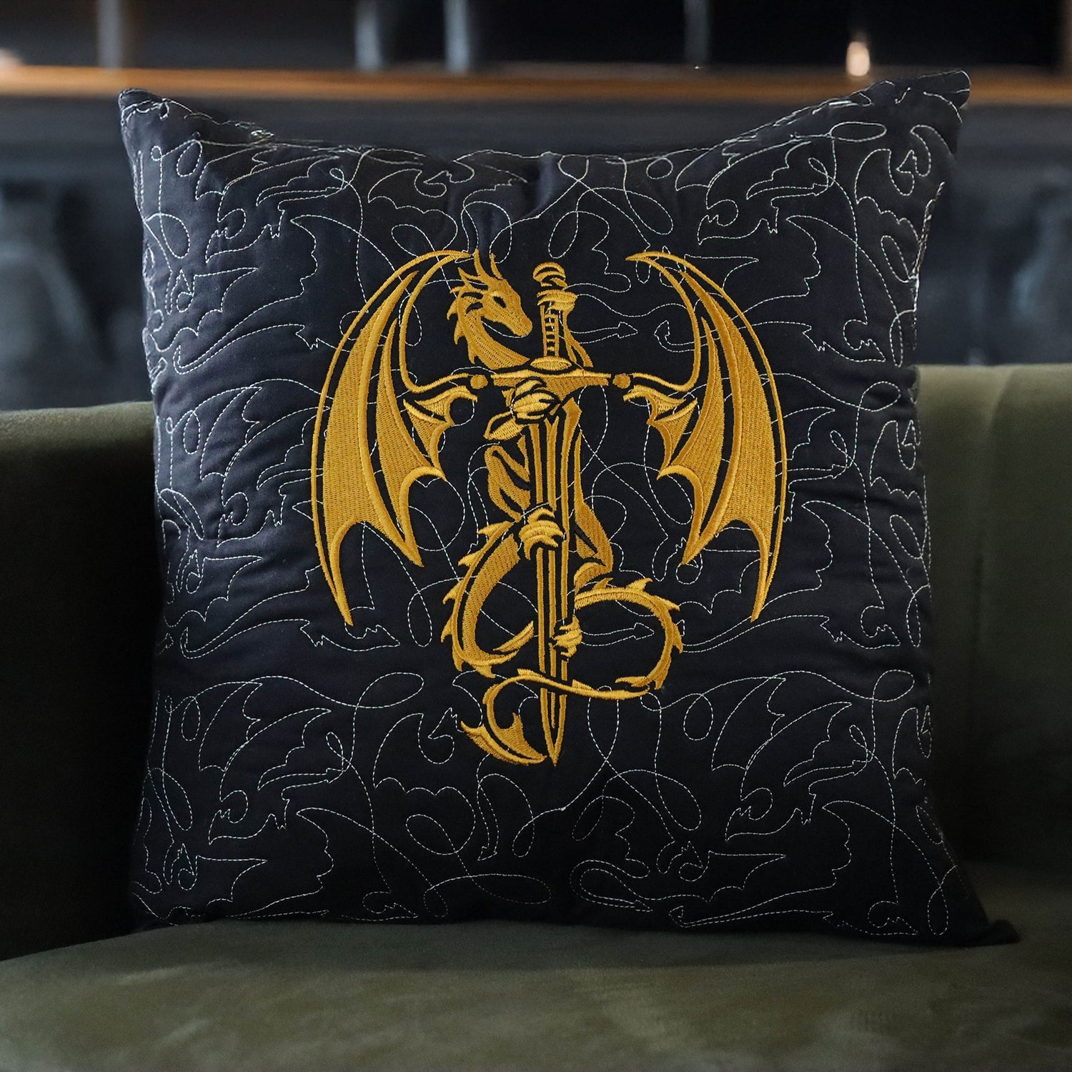 Crafty Quilters - Dragons (Edge-to-Edge Quilting)