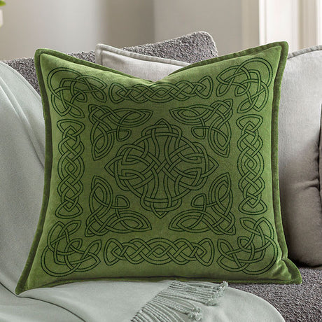 Celtic Magic Knotwork Outer Corner