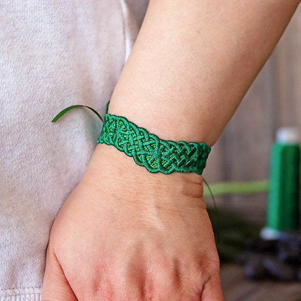 Celtic Knotwork Bracelet (Lace)