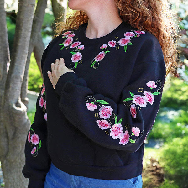 Swirling Gilded Blossoms - Vertical Border