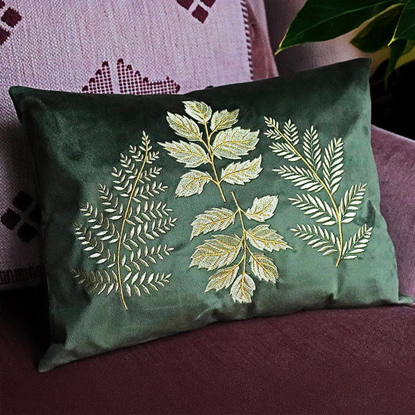 Gilded Botanicals - Curving Fern