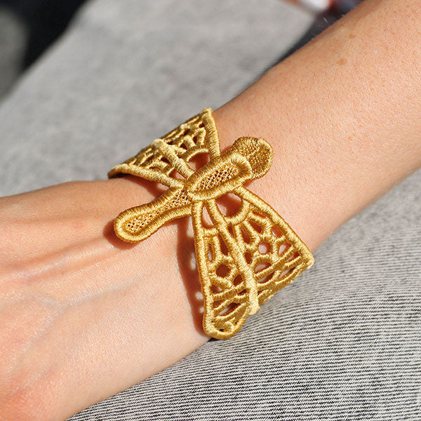 Gilded Wings Bracelet - Dragonfly (Lace)