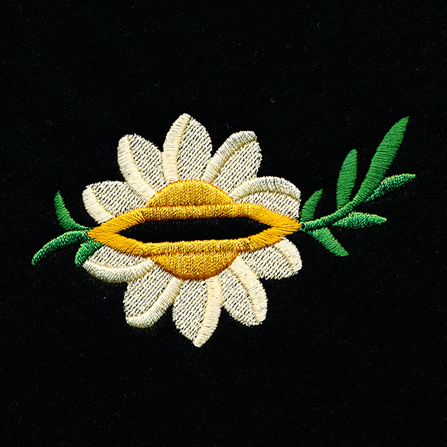 Cottage Garden Buttonhole - Daisy 2