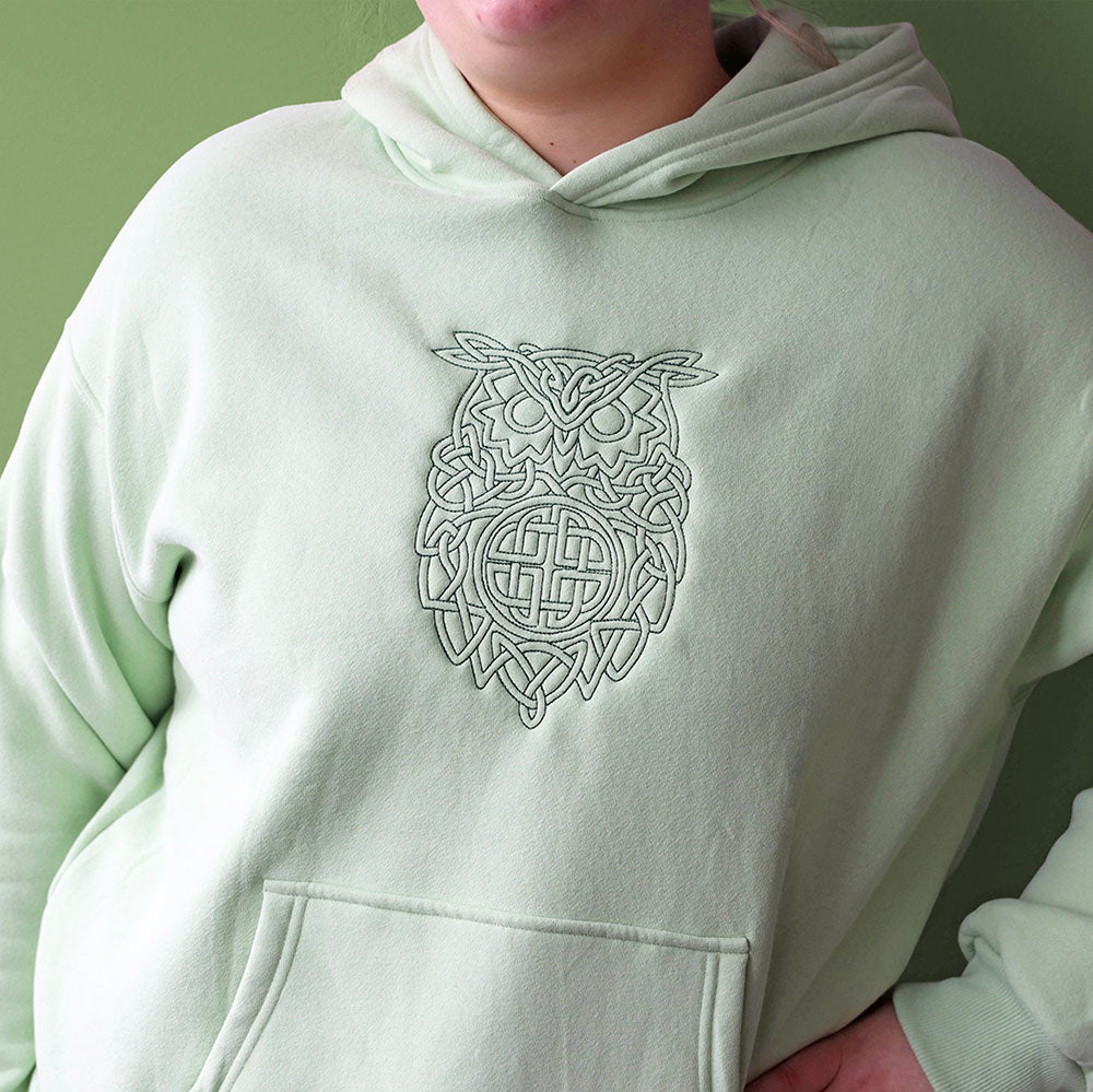 Simple Celtic Knotwork Owl (Quilting)