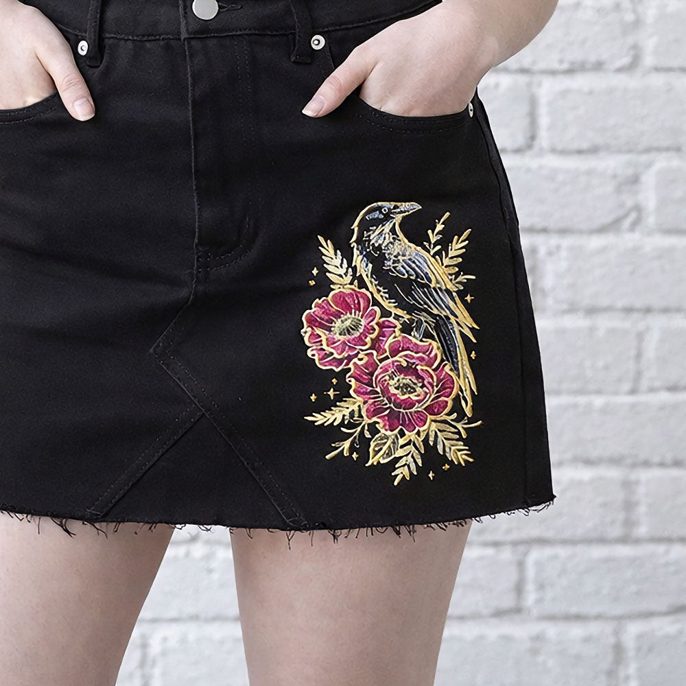 Gilded Raven in Bloom