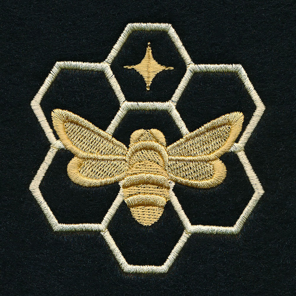 Queen Bee Apparel - Accent