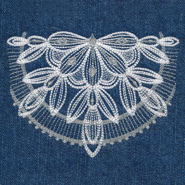 Blooming Pocket Accent