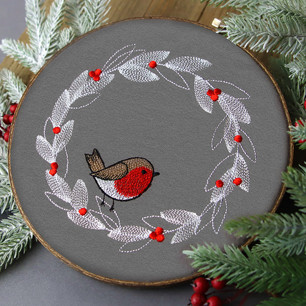 Sweet Robin Wreath