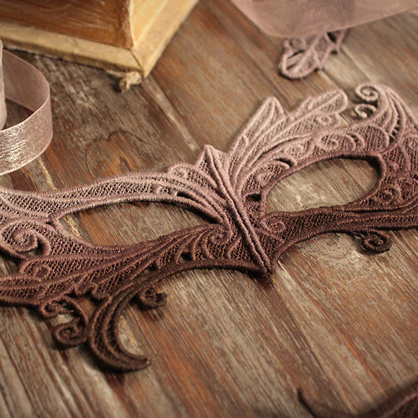 Evenfall Lace Mask (Split)
