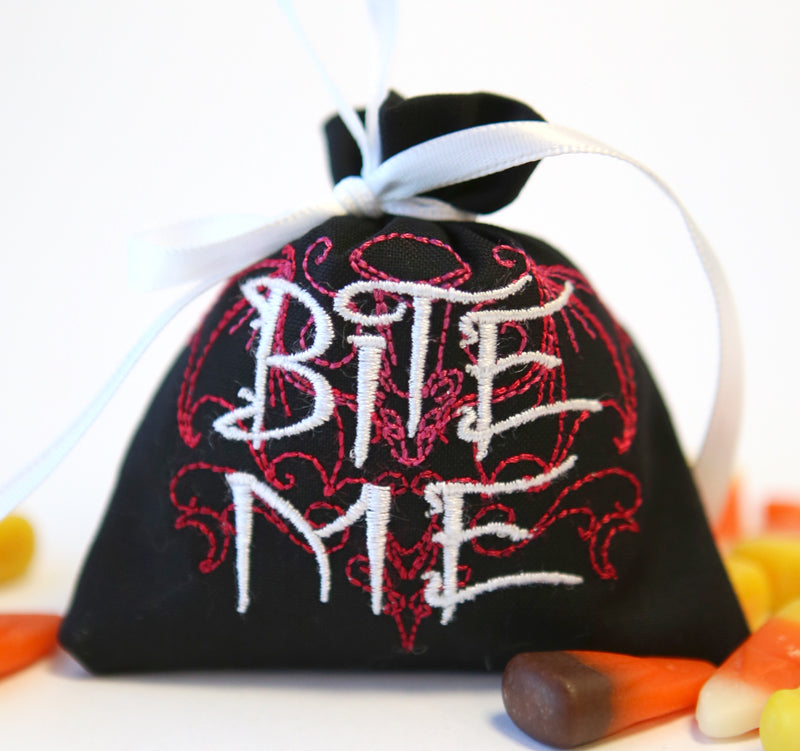 Tricks & Treats - Bite Bag (In-the-Hoop)