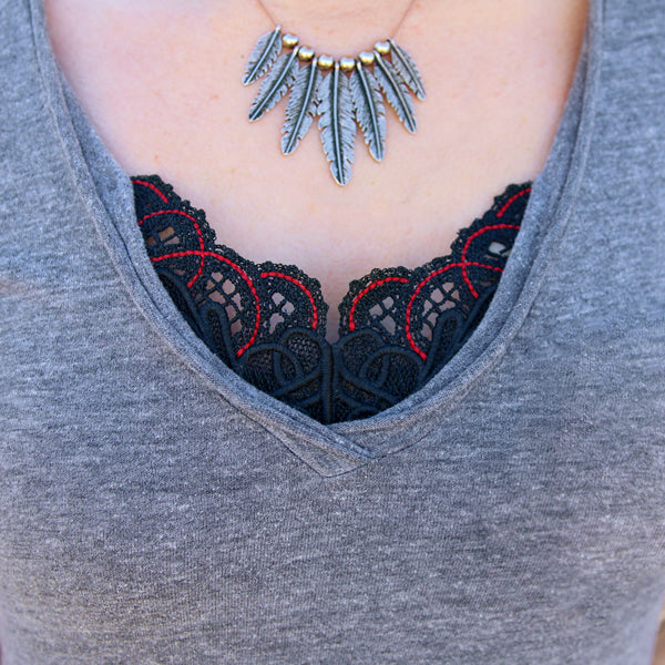 Luxe Accents - Neckline (Lace) (Split)