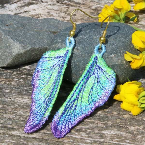 Iridescent Dragonfly Wings (Freestanding)