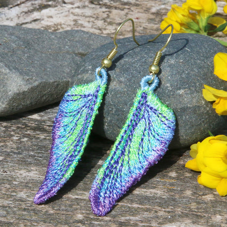 Iridescent Dragonfly Wings (Freestanding)