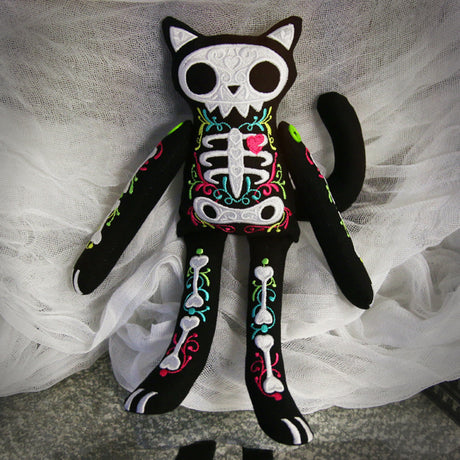Skelekitty Doll (In-the-Hoop)