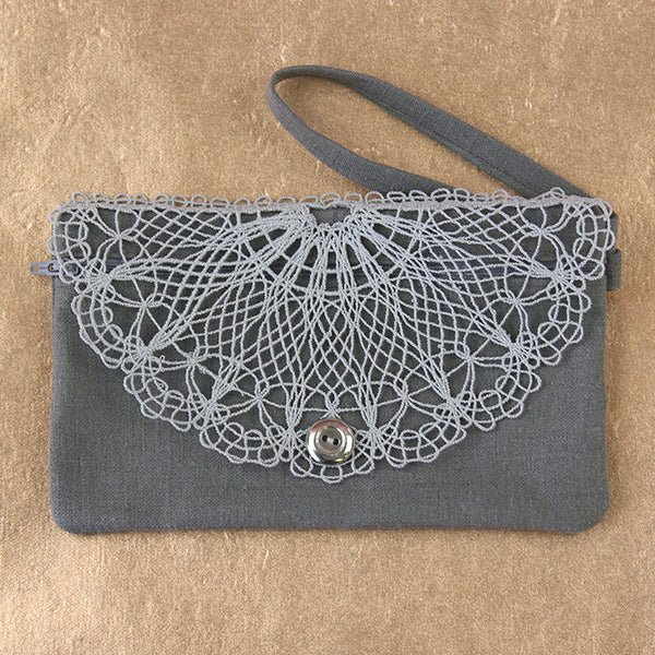 Lace Front Clutch (In-the-Hoop)