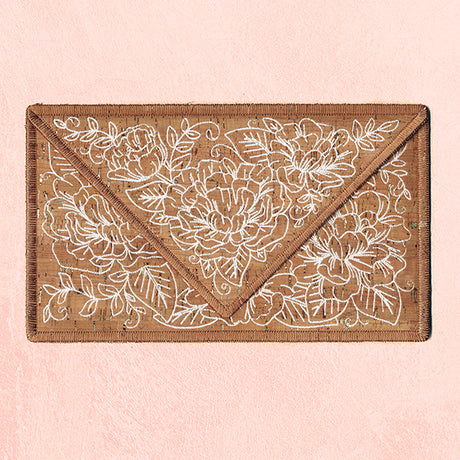 Delicate Floral Clutch (In-the-Hoop)