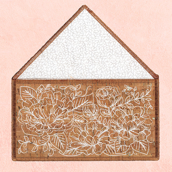 Delicate Floral Clutch (In-the-Hoop)