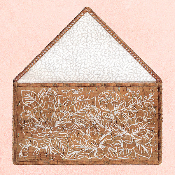 Delicate Floral Clutch (In-the-Hoop)