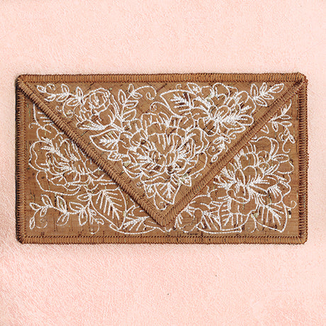 Delicate Floral Clutch (In-the-Hoop)