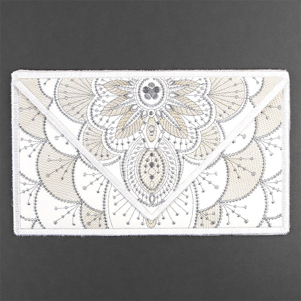 Bohemian Elegance Clutch (In-the-Hoop)