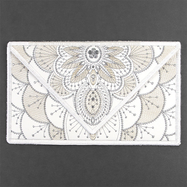 Bohemian Elegance Clutch (In-the-Hoop)