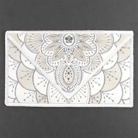 Bohemian Elegance Clutch (In-the-Hoop)