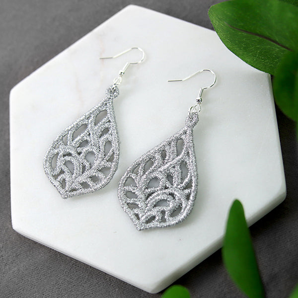 Exquisite Earrings (Lace)