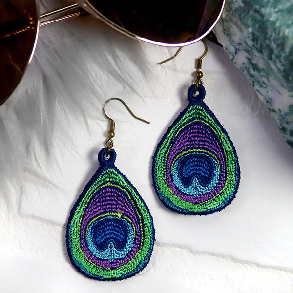 Exquisite Peacock Feather Earrings (Freestanding)