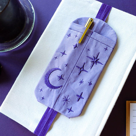 in-the-hoop pen holder machine embroidery design featuring moon and stars
